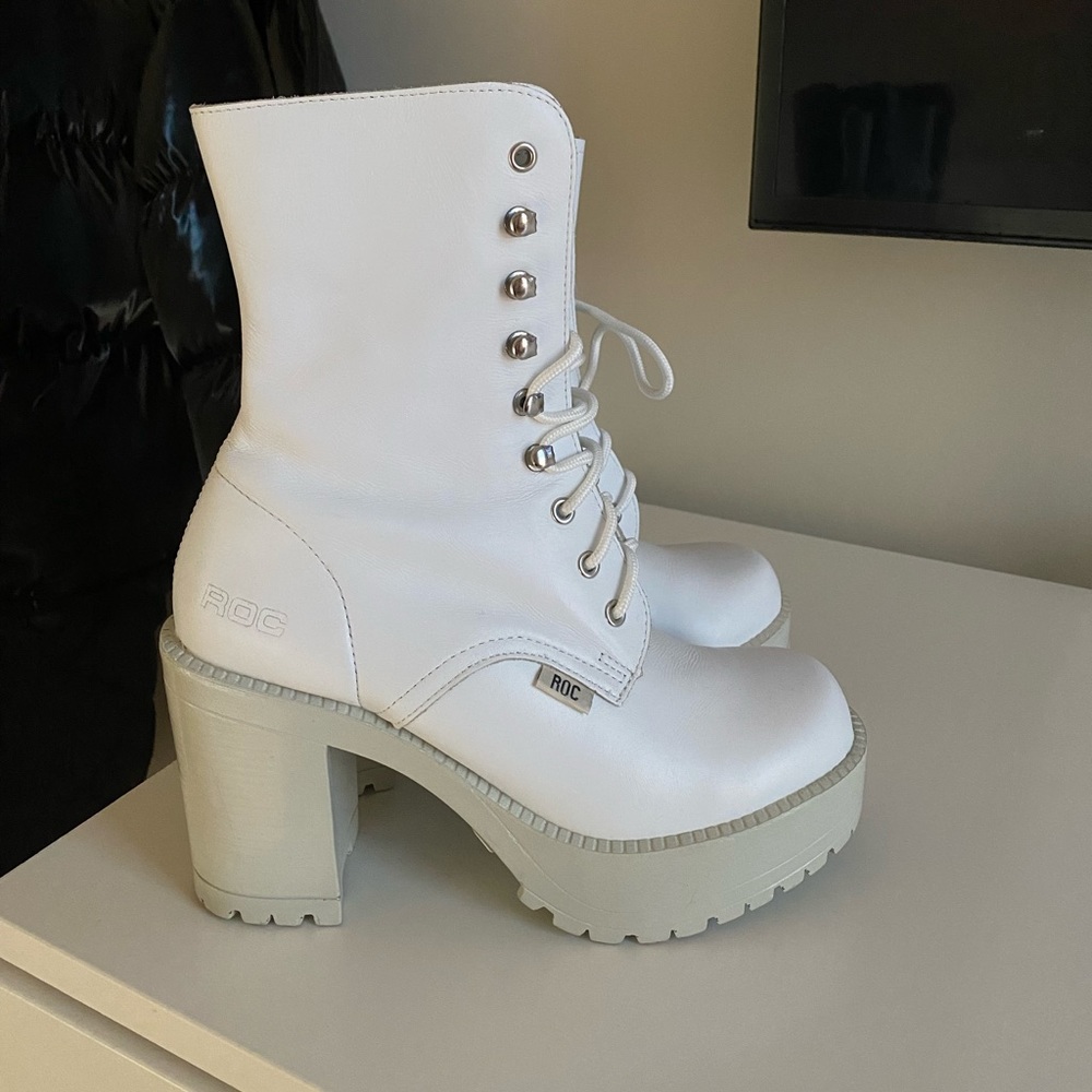 ROC Boots